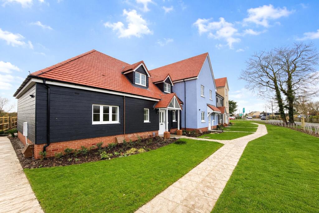 1-bed flat on Trefoil House, Meadowsweet Way, Tiptree, £76,000