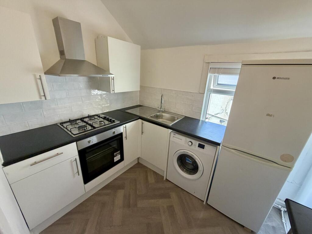 House in Cardiff - View 4