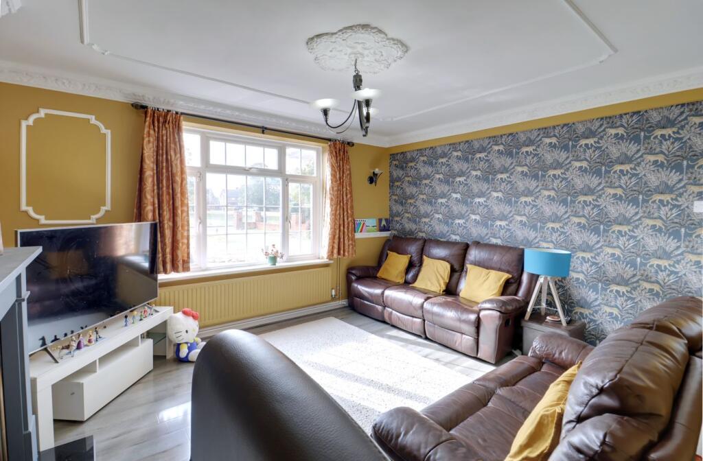 House in Thurrock, Essex - View 5