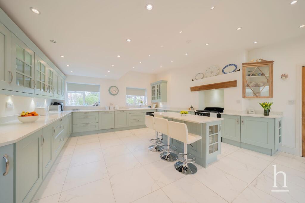 Meols Drive, West Kirby, CH48 photo 2