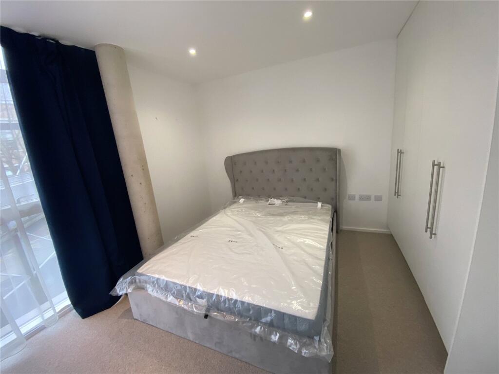 Apartment M1, Nottingham One, Entrance B, Canal Street, Nottinghamshire, NG1 - View 5