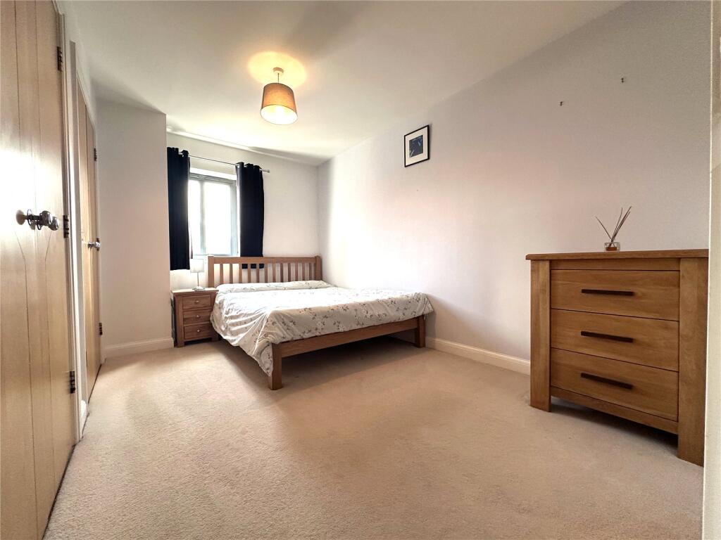 Apartment in Birmingham, West Midlands - View 4