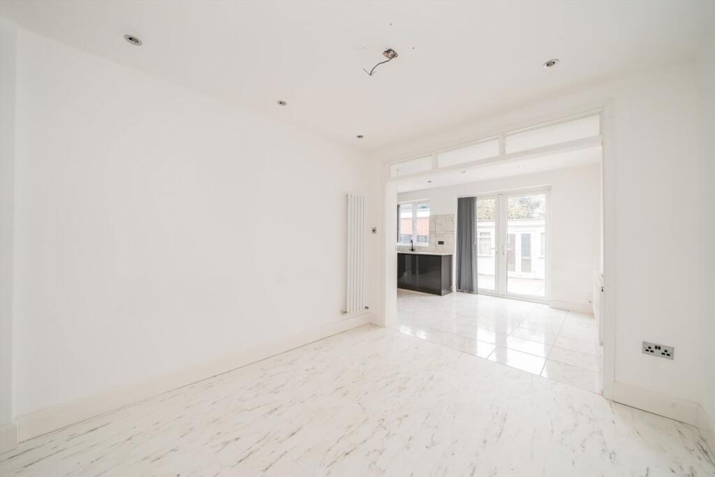 House in Twickenham - View 2