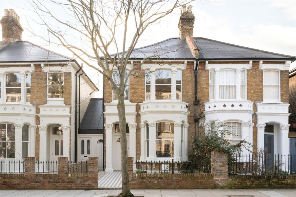 House in London, North Kensington - View 2