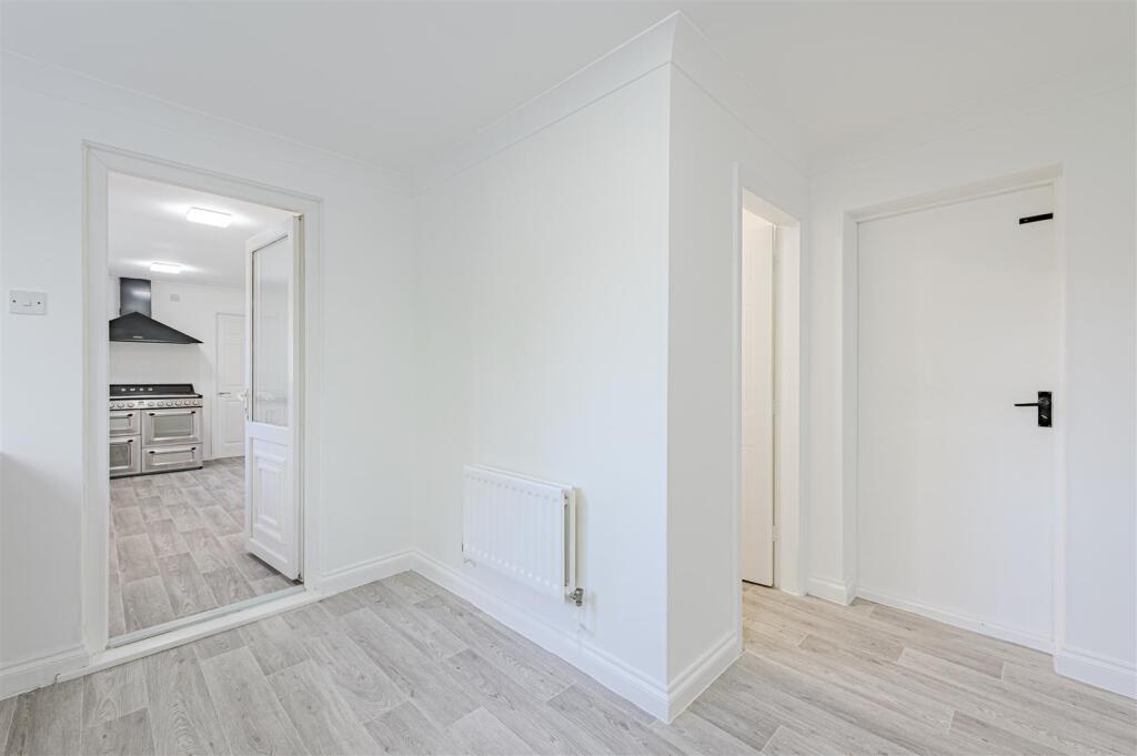 Additional image 13 of 75 Falcon, Wilnecote, B77