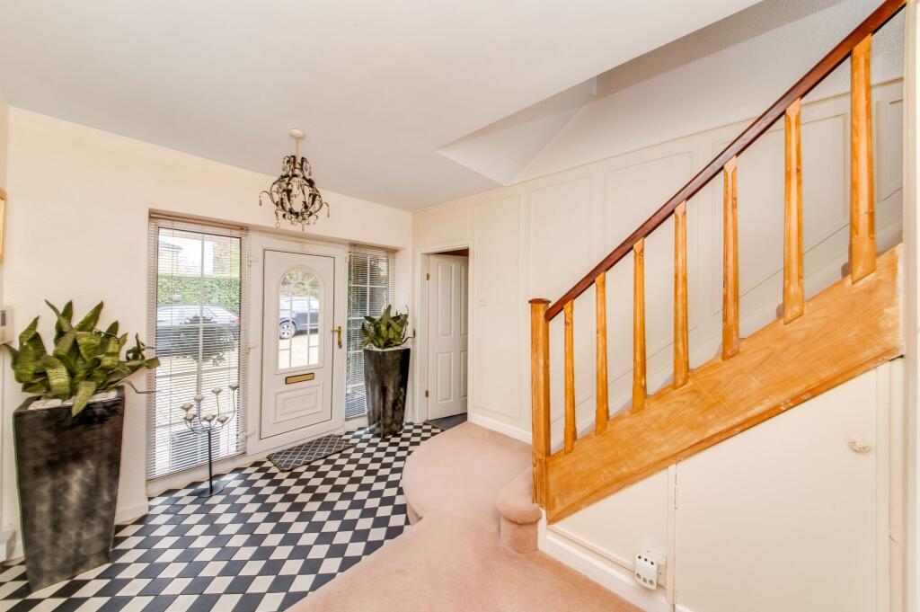Lodge Cottage, Horbury, Wakefield, WF4 photo 4