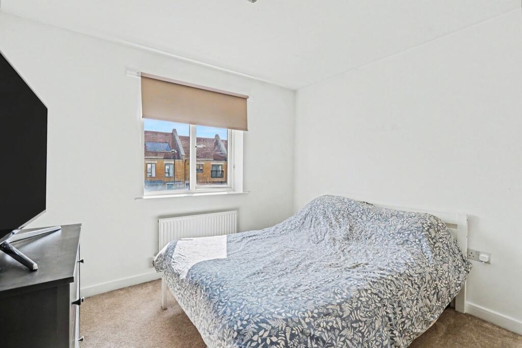 House in Upton, St Crispin's - More