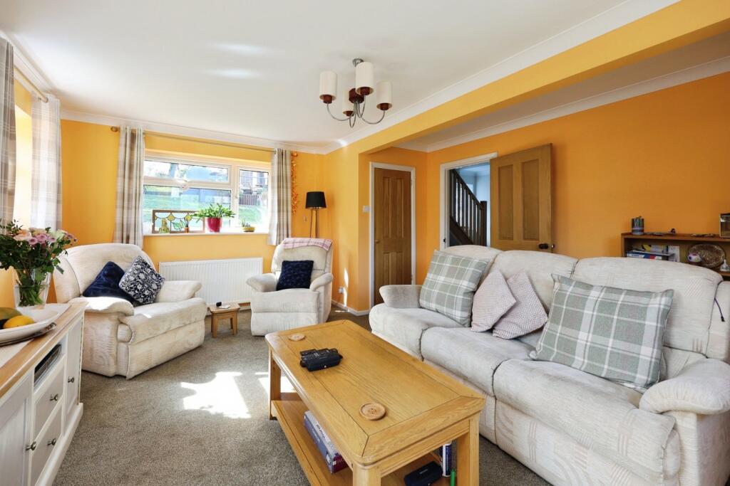 House in Totland, Colwell Bay - View 4