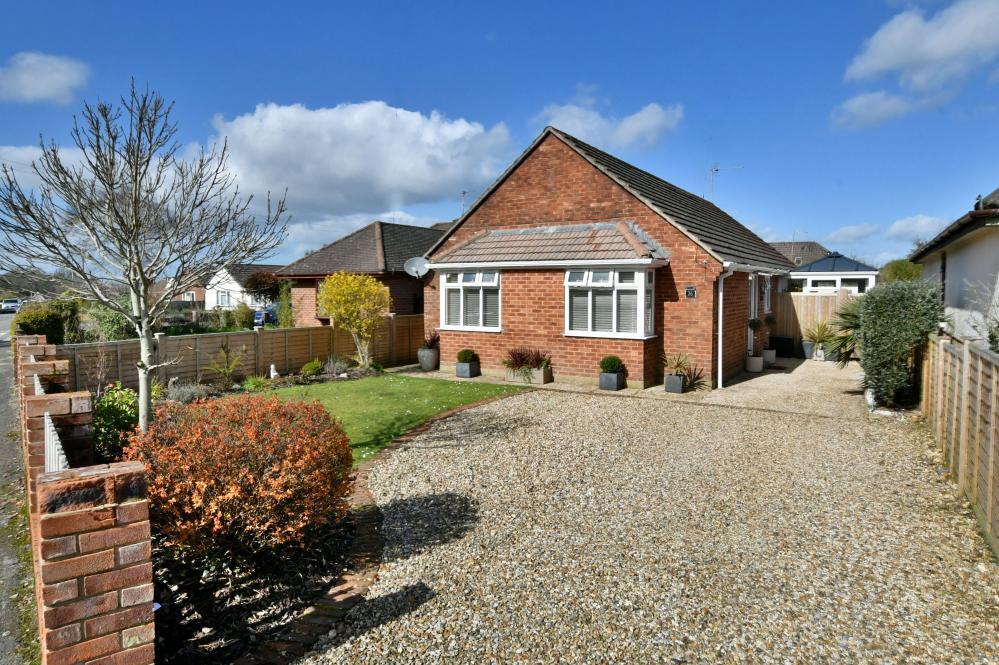3-bed detached on Merley Ways, Wimborne, BH21 1QN, £535,000