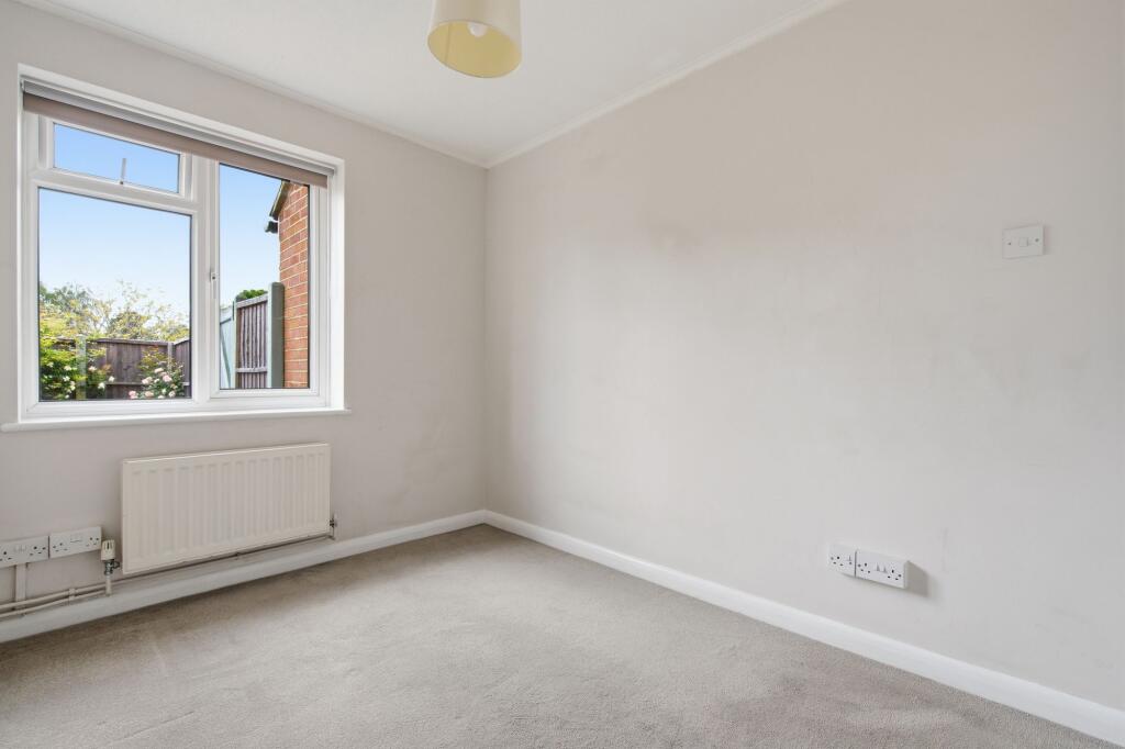 Charters Lane, Sunninghill - View 6