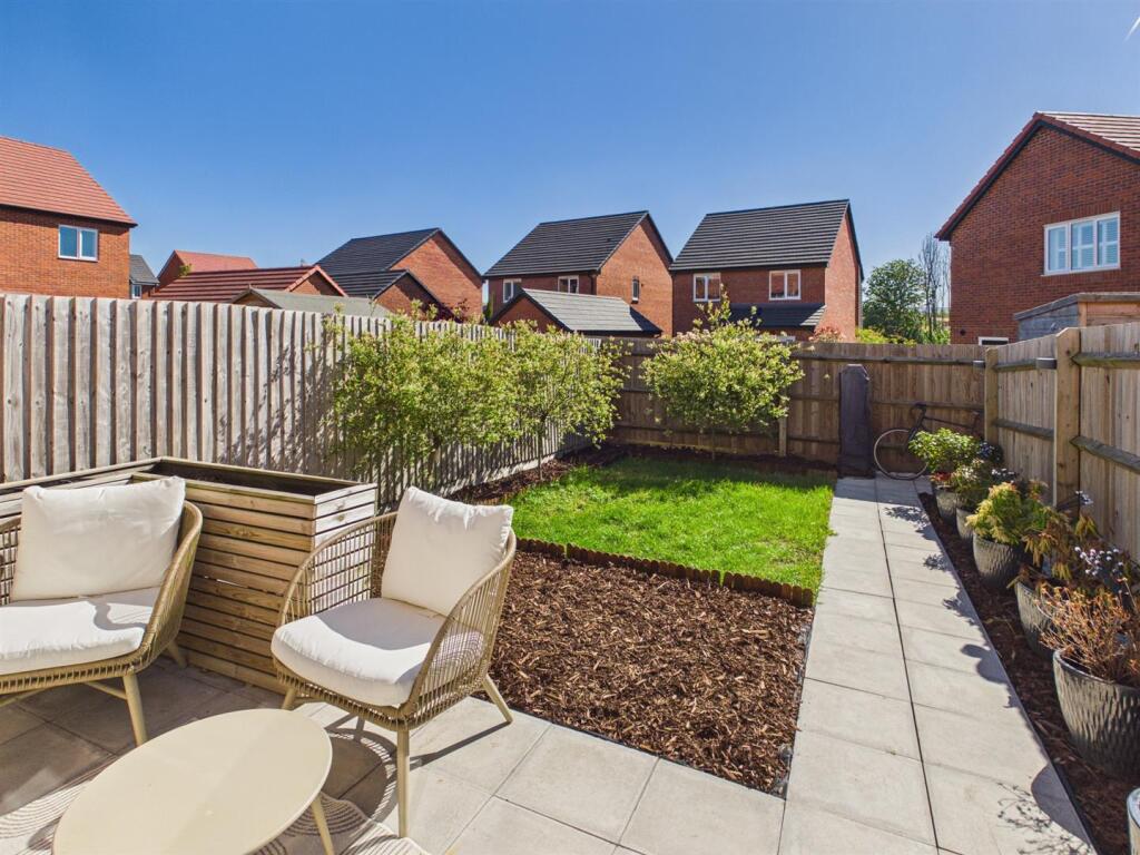 House in Tewkesbury, Churchdown - View 5
