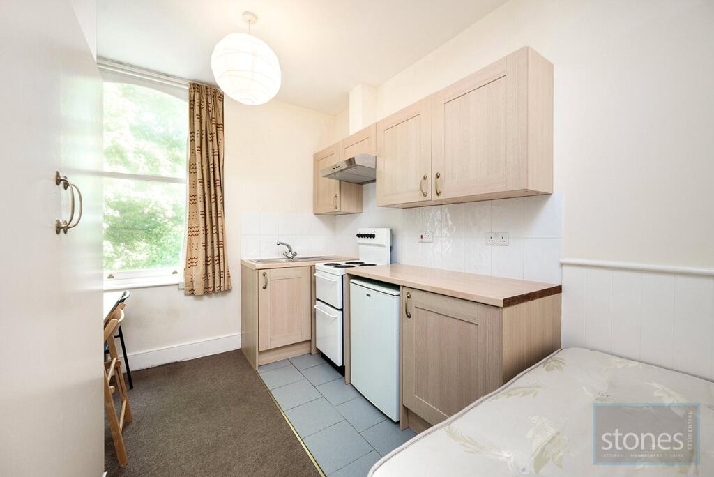 Apartment in London - More