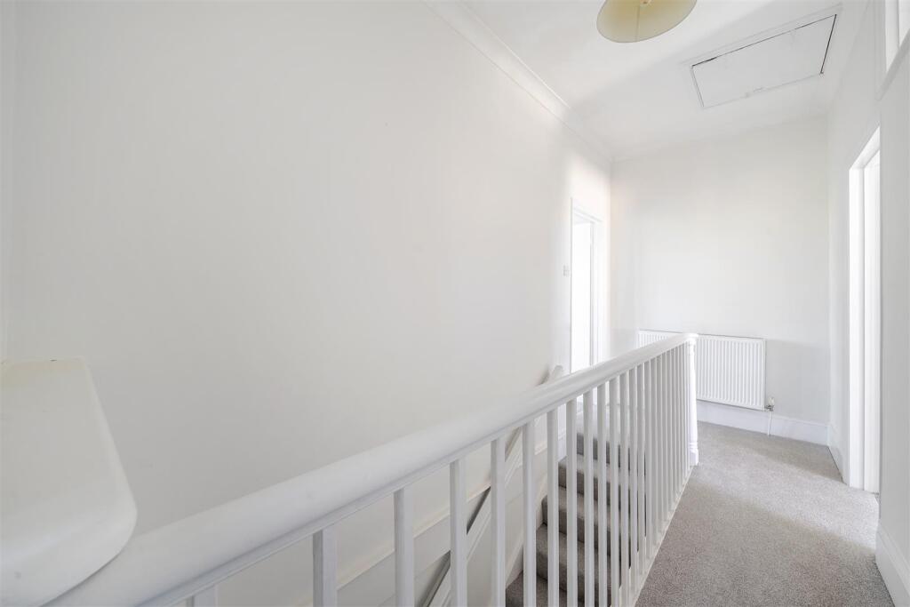 Apartment in Brighton - More