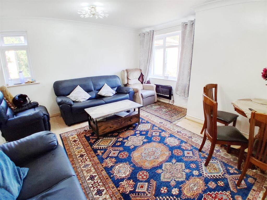 Apartment in London - View 5