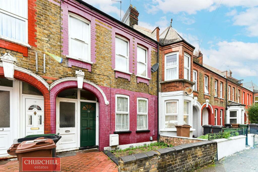 1-bed flat on Morieux Road, Leyton, £325,000