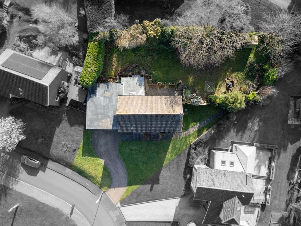 The Larches, Rochester, ME3 7NQ photo 2