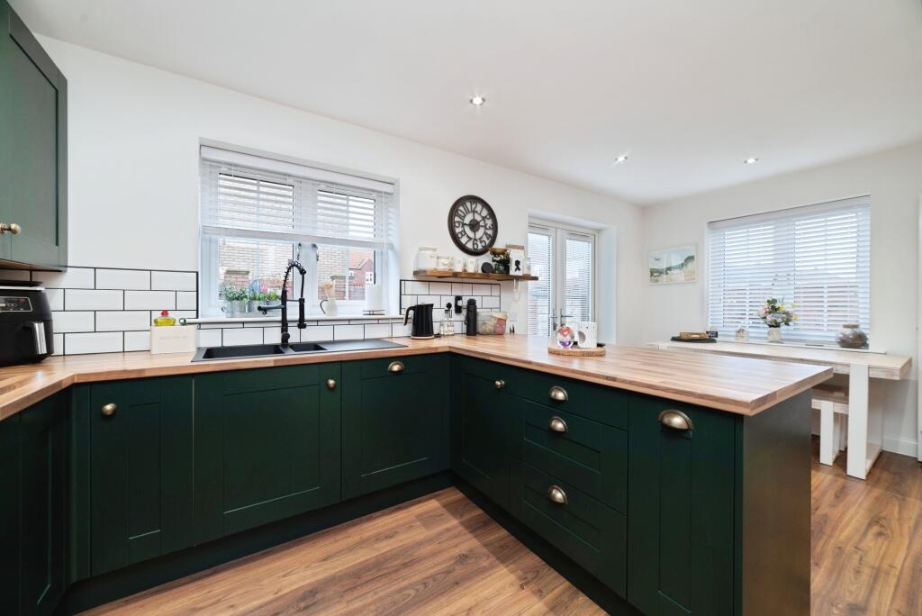 House in Hull, Kingswood - View 4