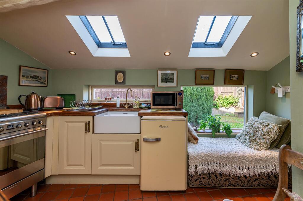 House in Newark and Sherwood, Lowdham - More