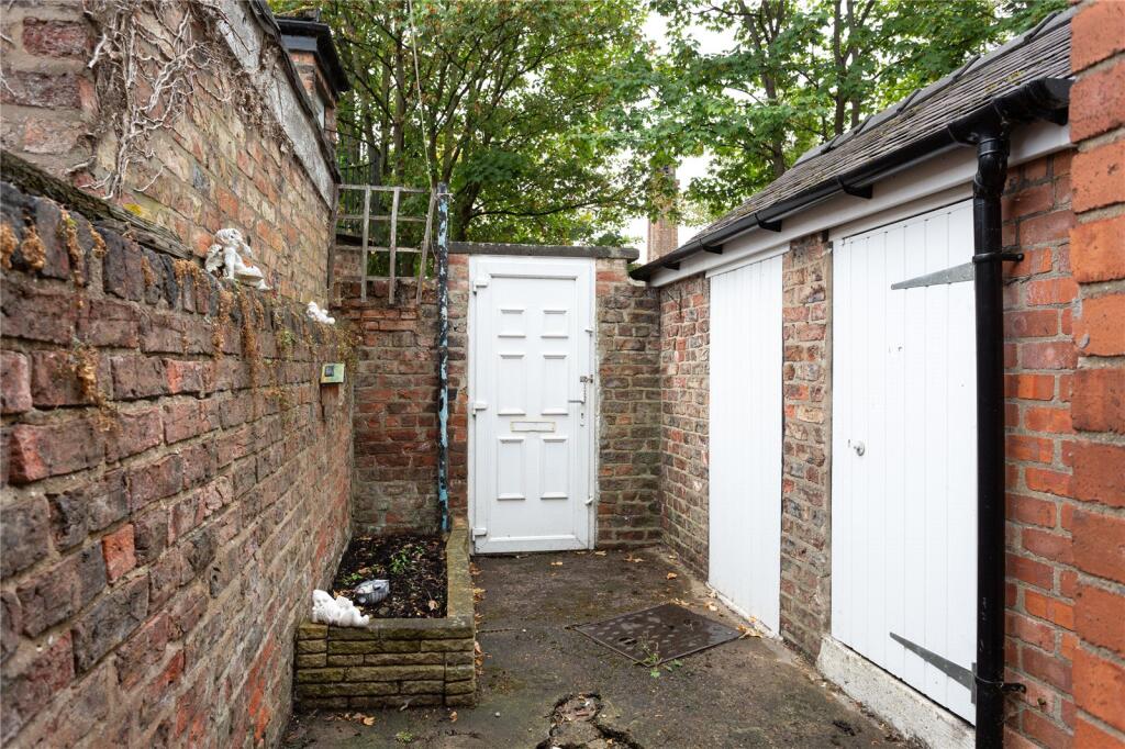House in York - View 3