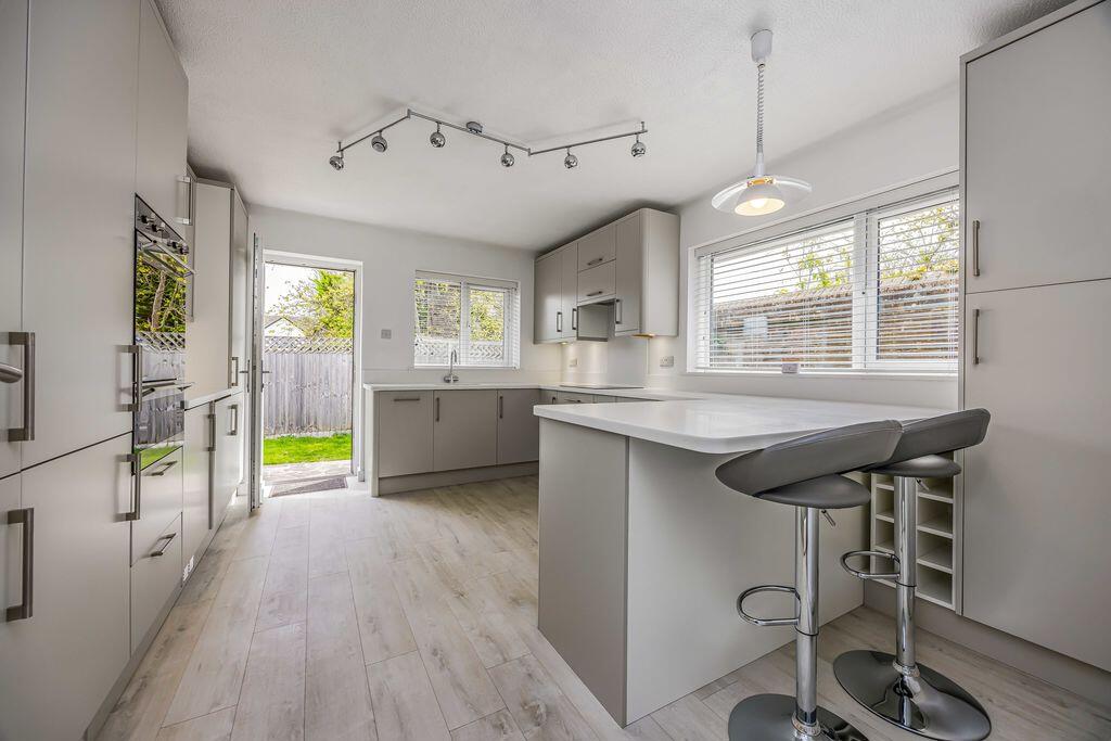 House in Havant, Emsworth - View 3