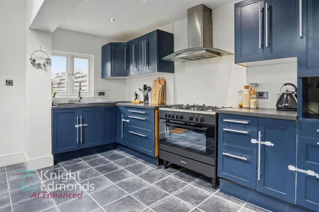 House in Maidstone, Kent - View 3