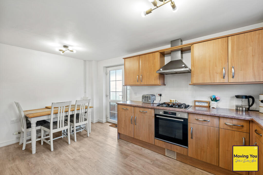 House in Pontardawe, Neath Port Talbot - View 5