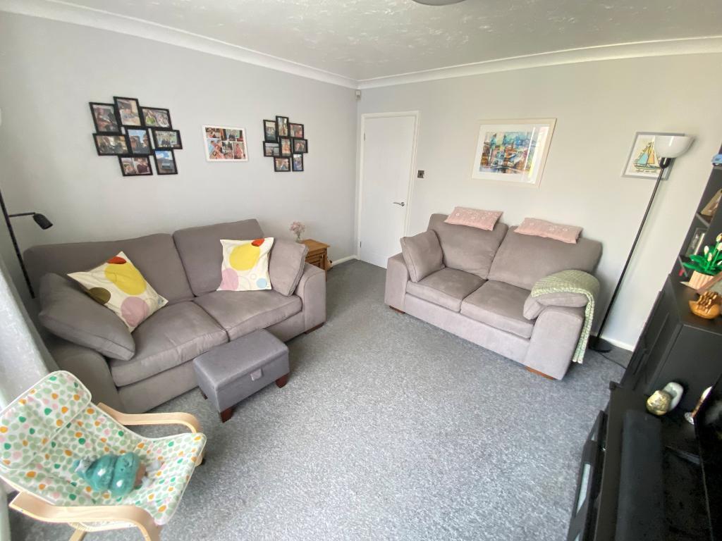 House in Stoke-on-Trent - More