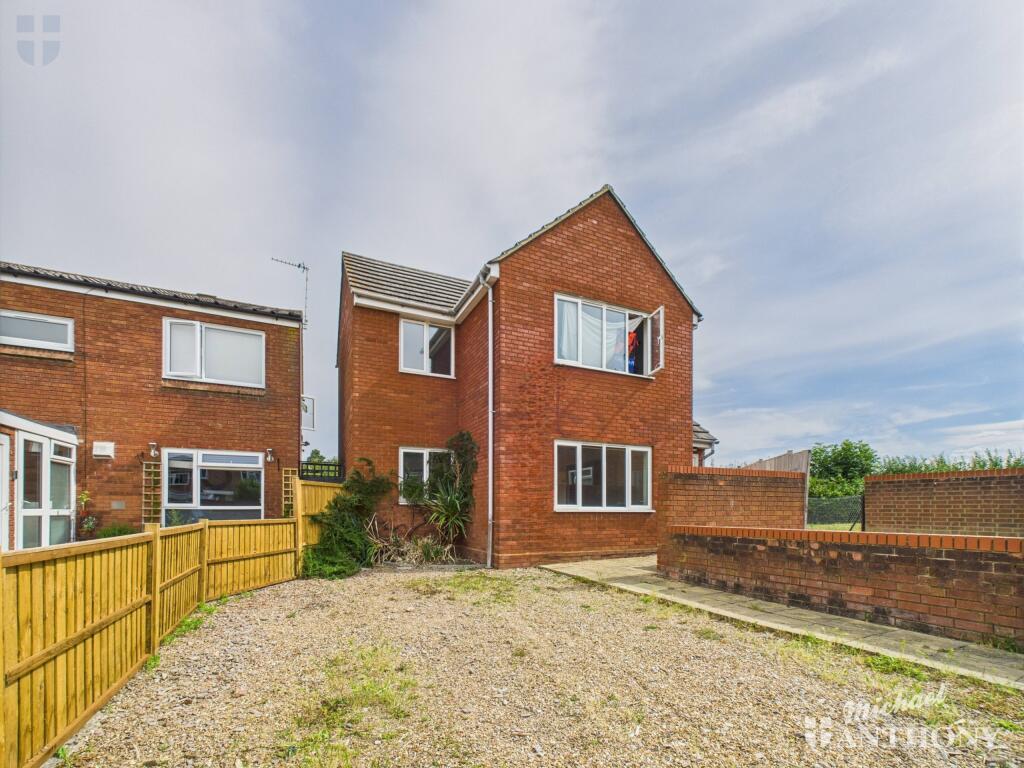 Main image of property: Chestnut Close, Aston Clinton, Aylesbury