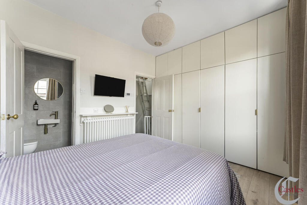 House in London - More