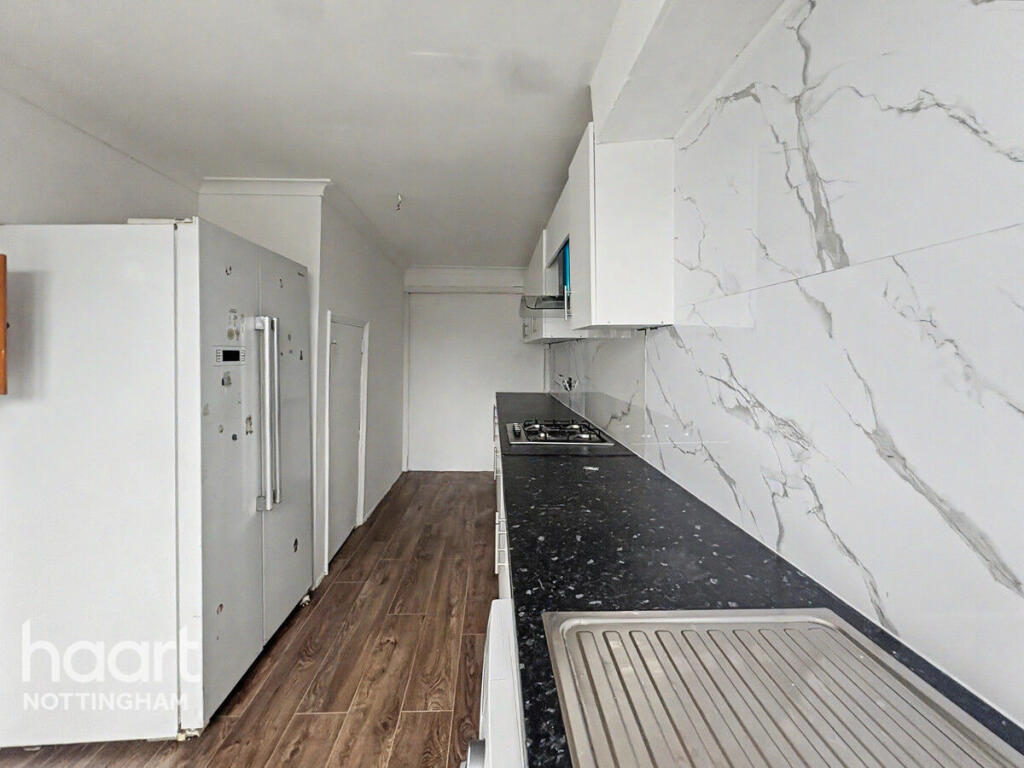 House in Nottingham, Clifton - More