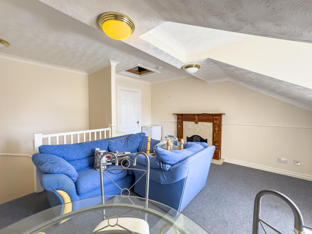 Apartment in Sunderland, Washington - View 4