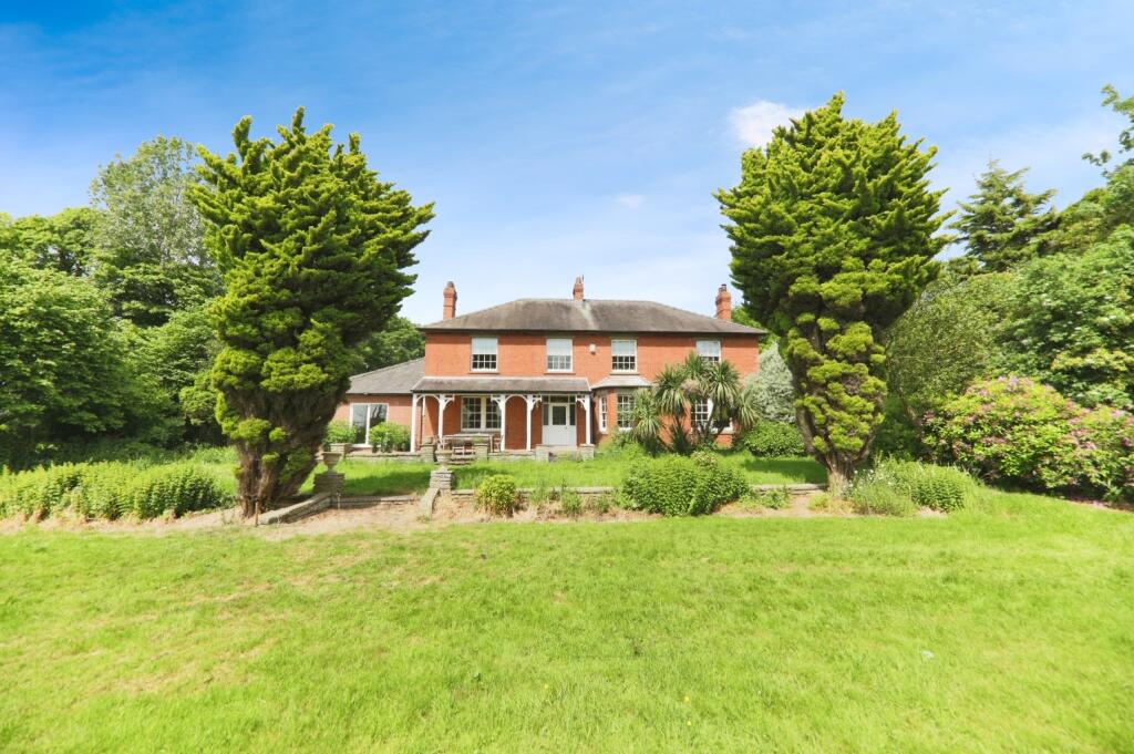 Main image of property: Hull Road, Aldbrough, Hull, East Riding of Yorkshire, HU11 4QR