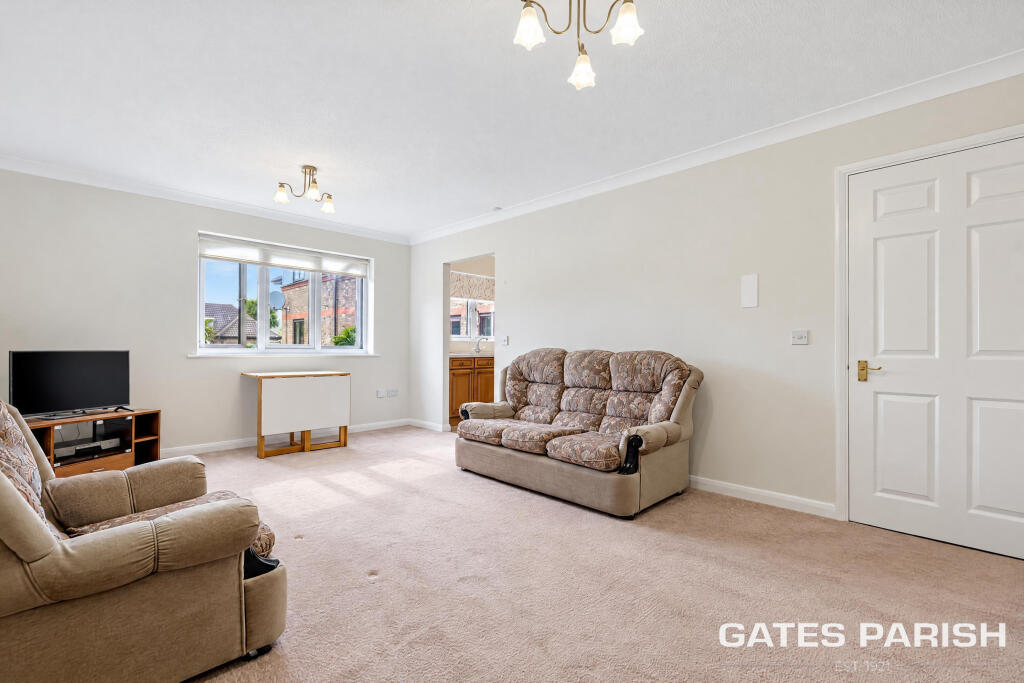 Apartment in Romford - View 2
