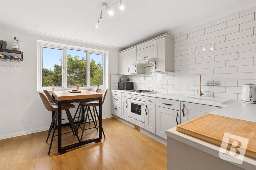 Apartment in Gravesham, Gravesend - View 4