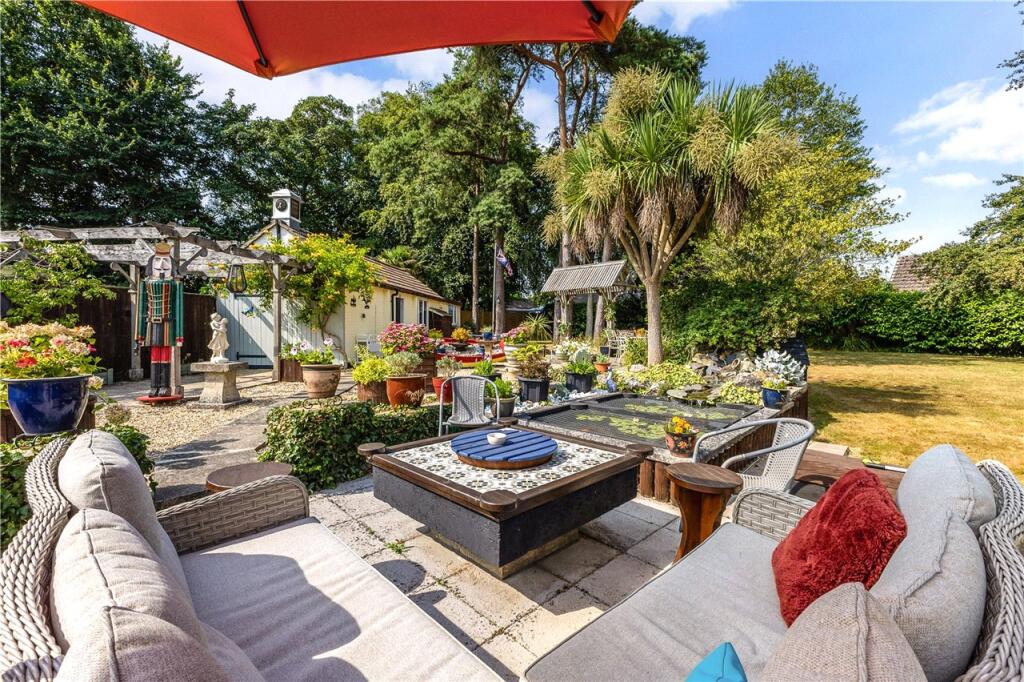 House in Southampton - View 5