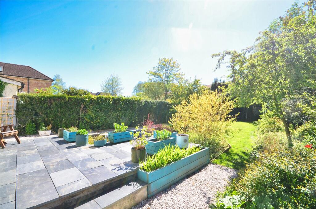 Copthorne Road, Felbridge, West Sussex, RH19 photo 2