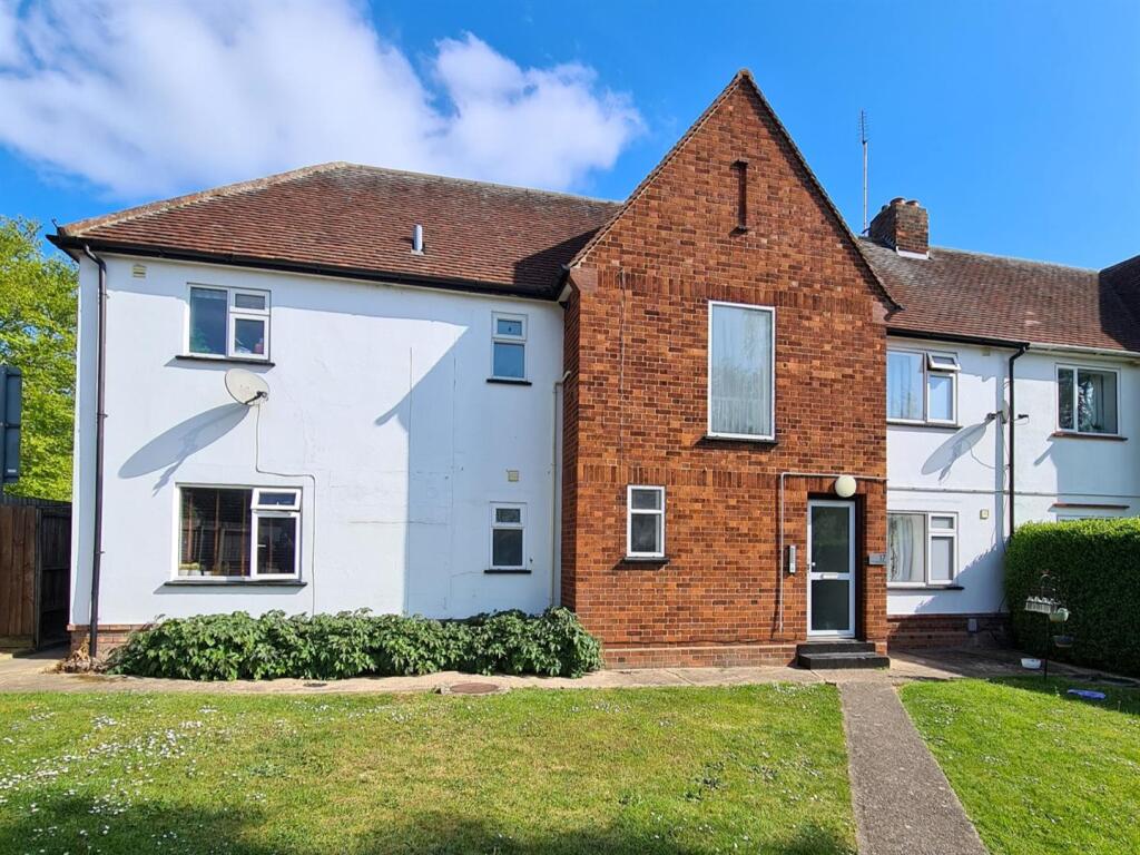Main image of property: Room 4, 17 Radegund, Cambridge