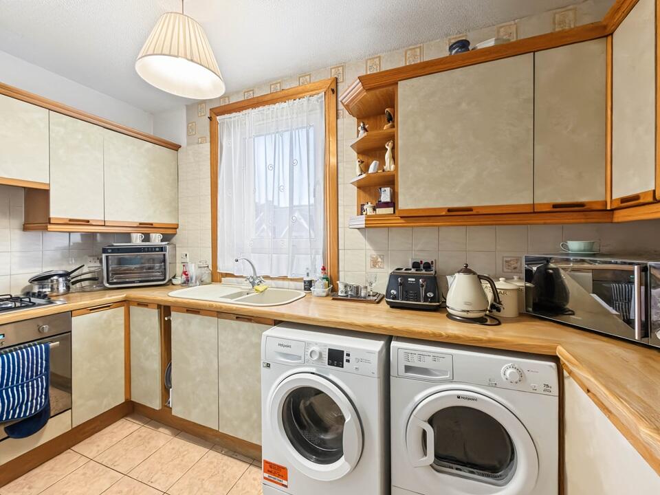 Apartment in Paisley - View 4
