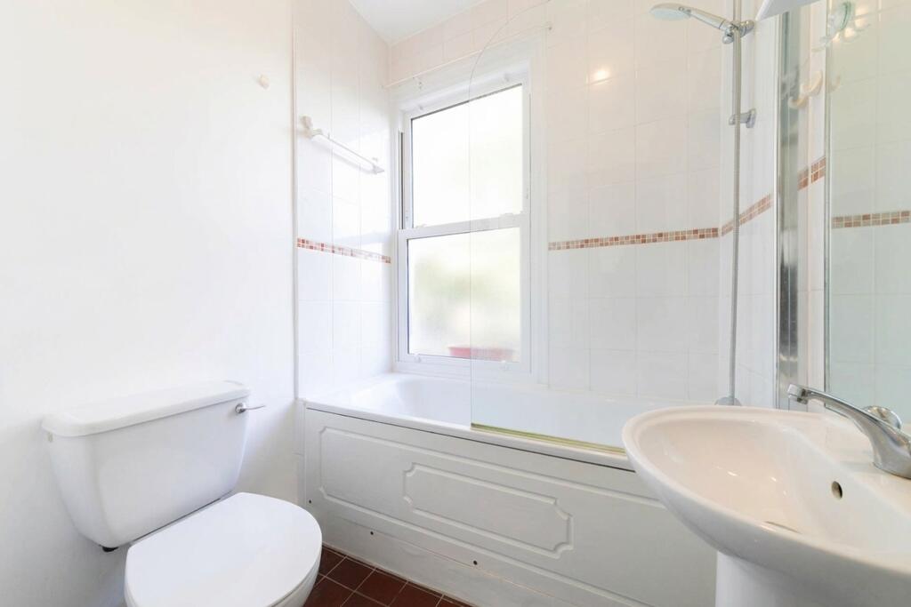 Apartment in London, Shepherd's Bush - More