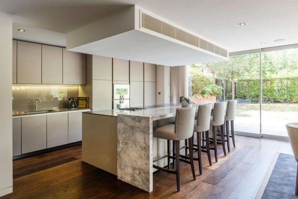 House in London - More