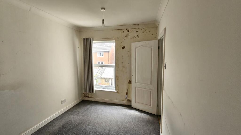 House in Nottingham - More