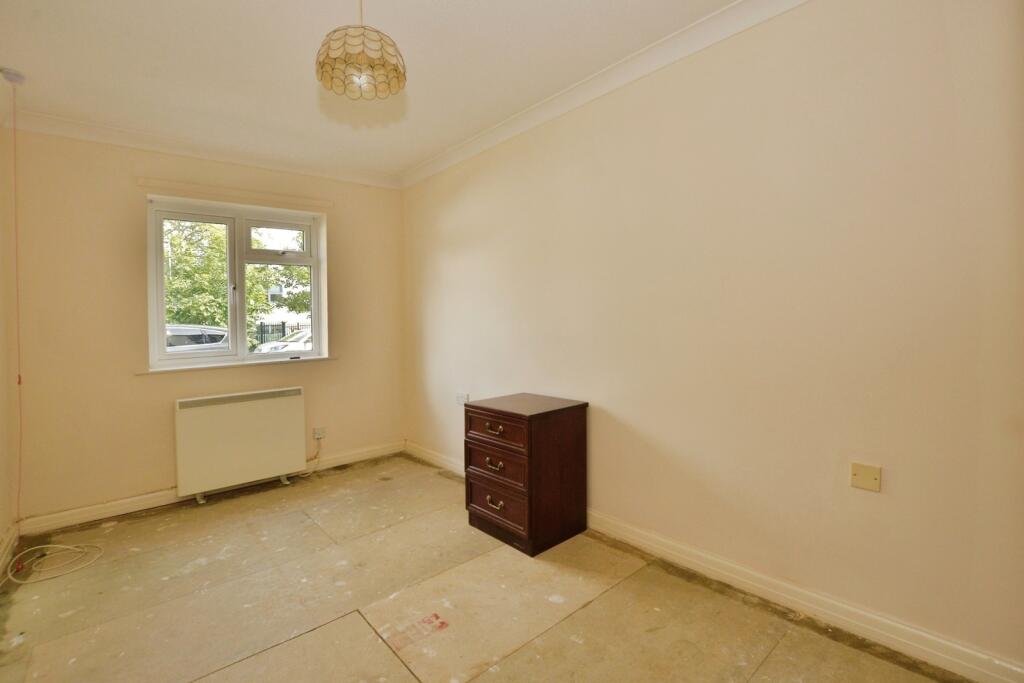 Apartment in Tonbridge - View 5