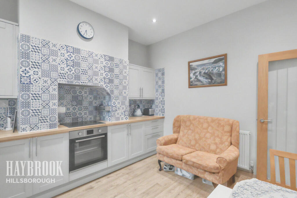 House in Sheffield, Stocksbridge - More