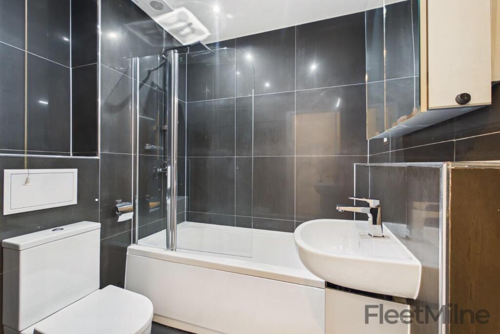 Apartment in Birmingham, Jewellery Quarter - View 4