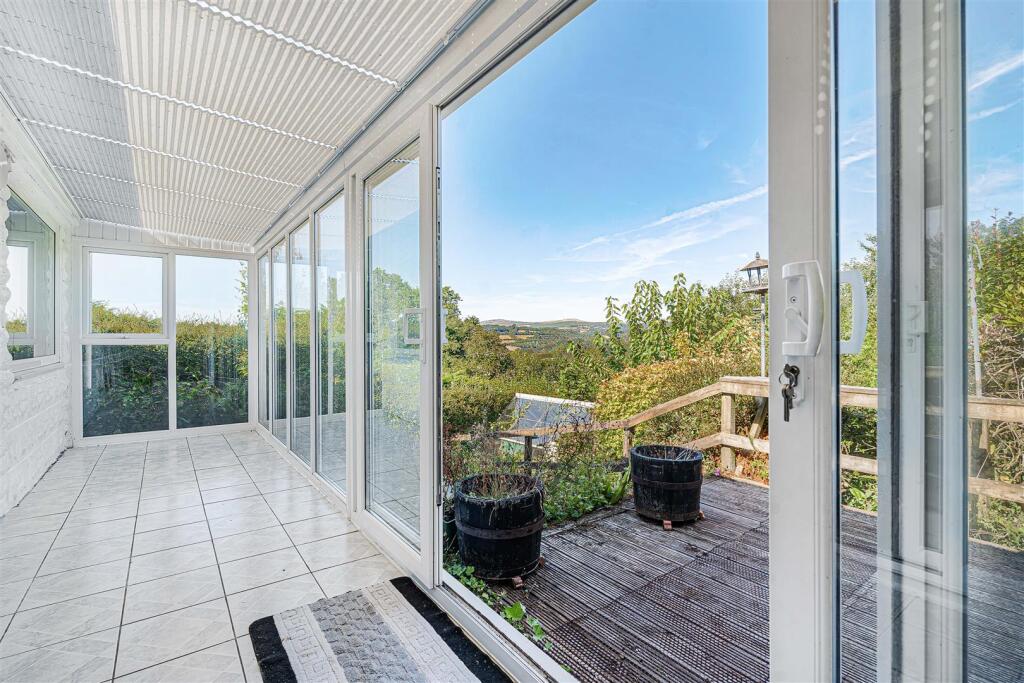 House in Plymouth - View 5