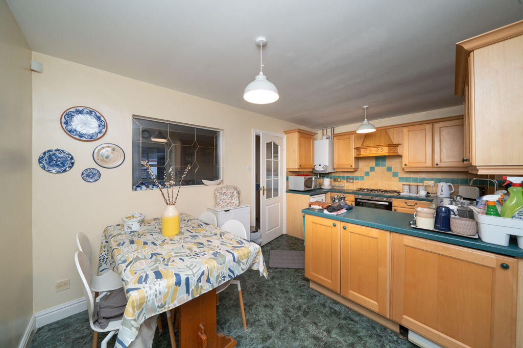 Belfry Drive, Wollaston photo 4