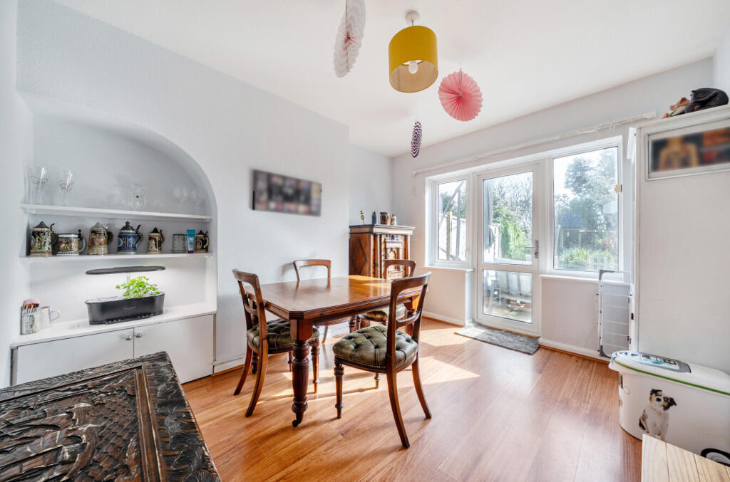 House in Worthing, West Sussex - View 3