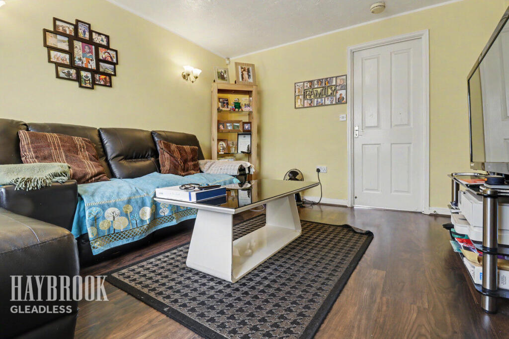 Darnley Drive, Sheffield photo 2
