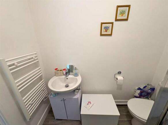 Shower Room b (edit).jpg