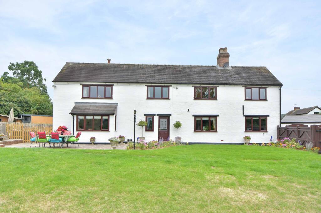 House in Stafford, Ranton - More